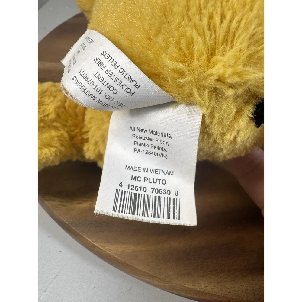 Genuine Disney Store Authentic Exclusive 16